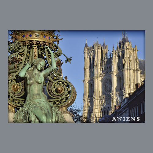 AMIENS CATHEDRALE ET STATUE
